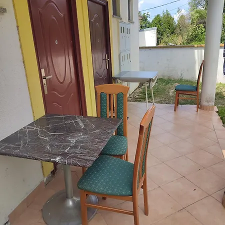 Rubin アパート *